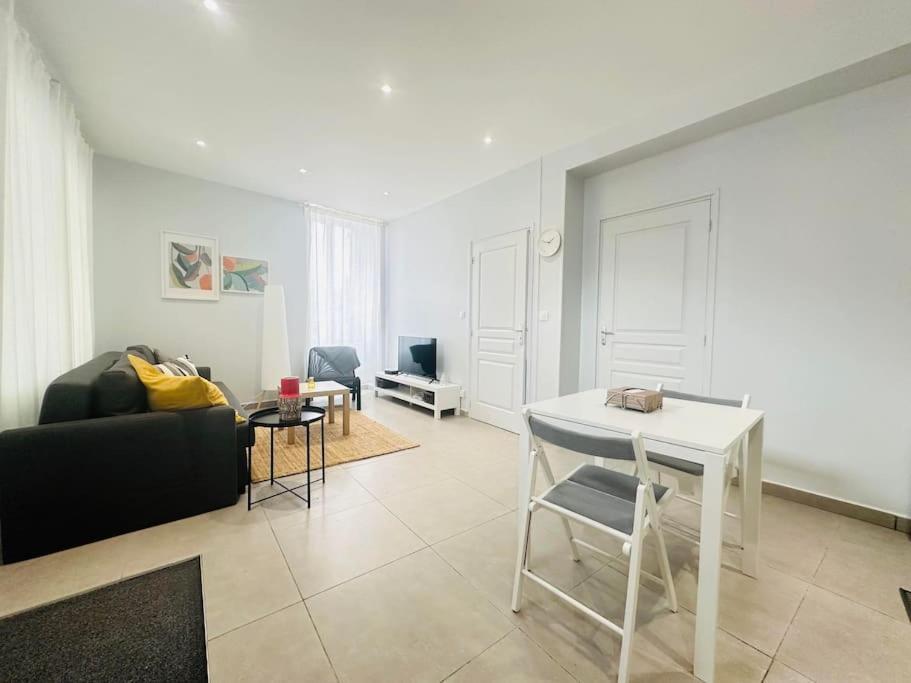 La Laonnoise Apartment Luaran gambar
